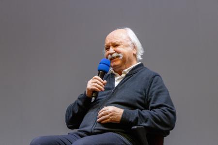 Temni pokrov sveta (15)